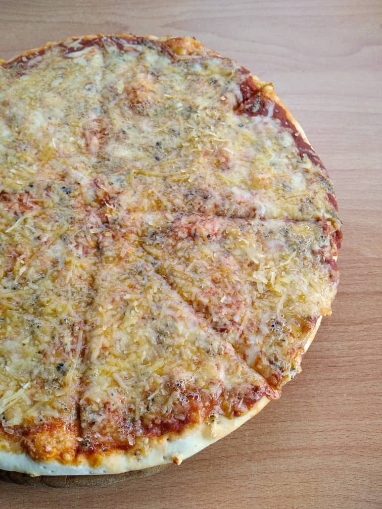 Carta de El Pizzaccio en El hatillo — página 1